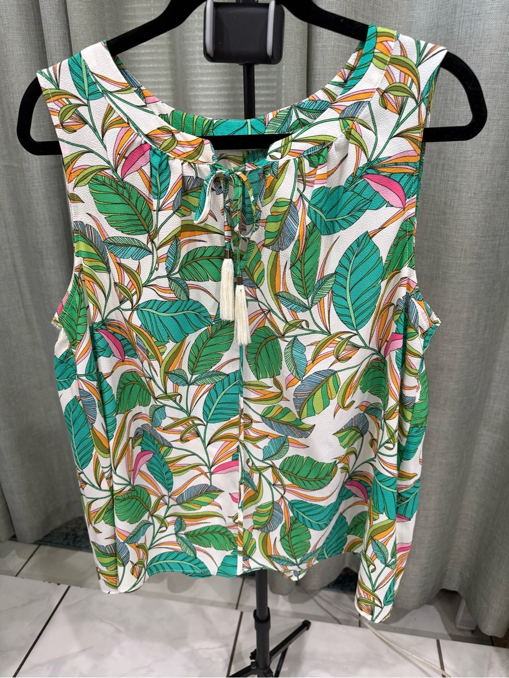 Rose & Olive Tropical Leaf Tie-Front Camisole in White, Green & Pink
